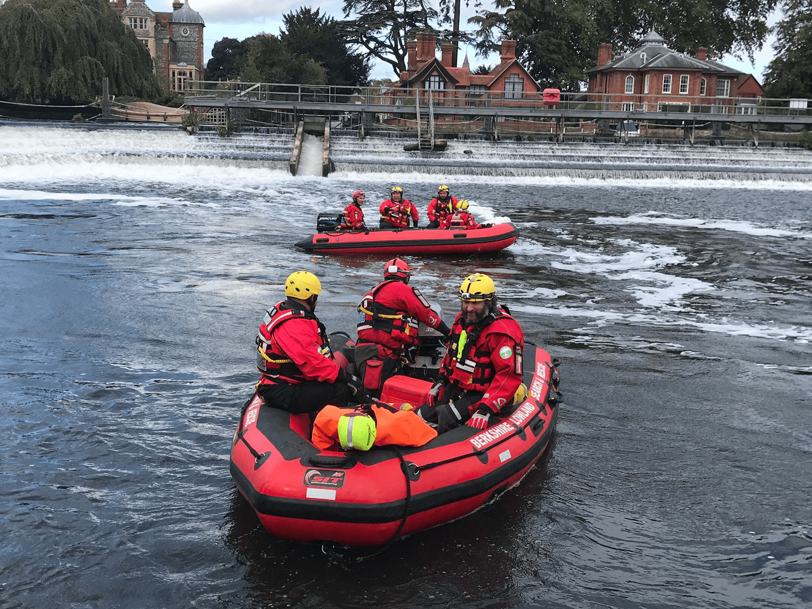 Rescue Team on water