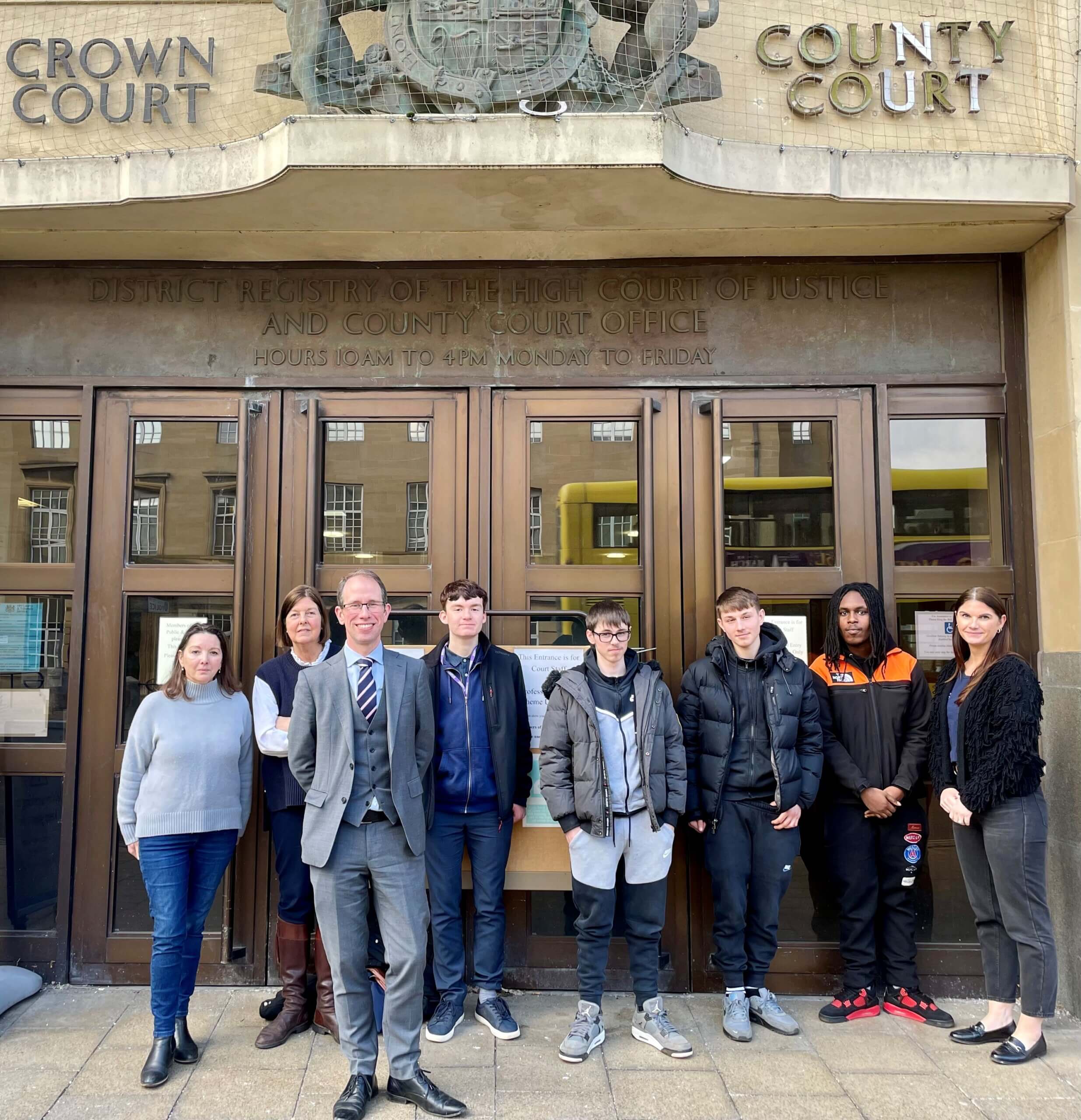 PCC with Getting Court outside Oxford Crown Court