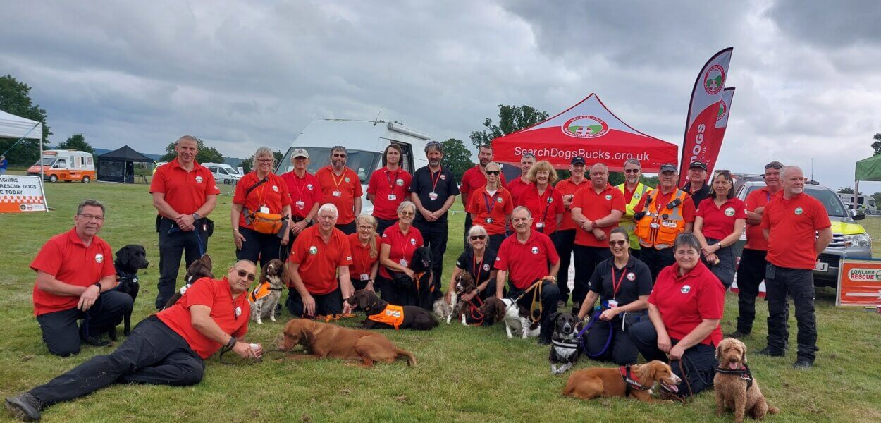 Photo of volunteers from Thames Valley's five Search and Rescue teams